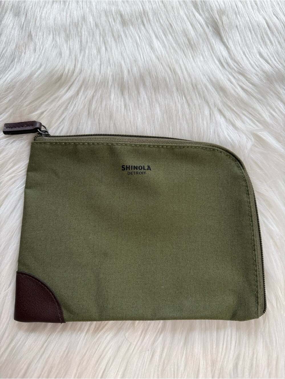 Shinola for American Airlines Green Canvas Zippered Amenity Toiletry Bag
